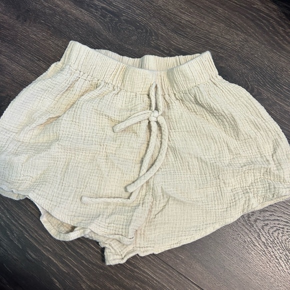 SHEIN Pants - SHEIN white textured summer shorts